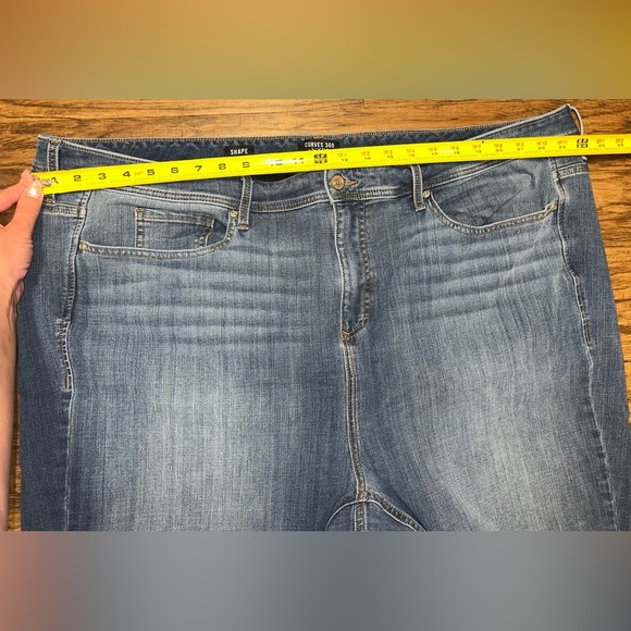 NYDJ Shape Curves 360 Capris Plus Size 28 - Picture 4 of 10